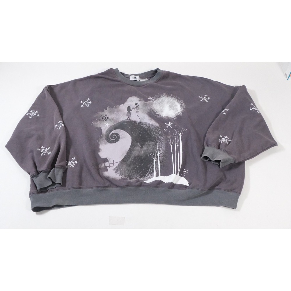 Disney Sweatshirt Womens XL Gray Nightmare Before Christmas Oversized Snowflake
